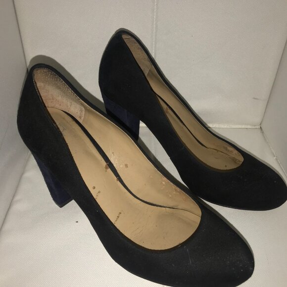 Ann Taylor Black & Blue Suede Pump - Picture 5 of 15